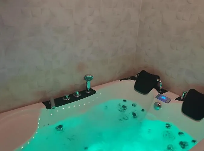 Buenavista Con Jacuzzi Y Jardin Privado En Att-cc-0608 *